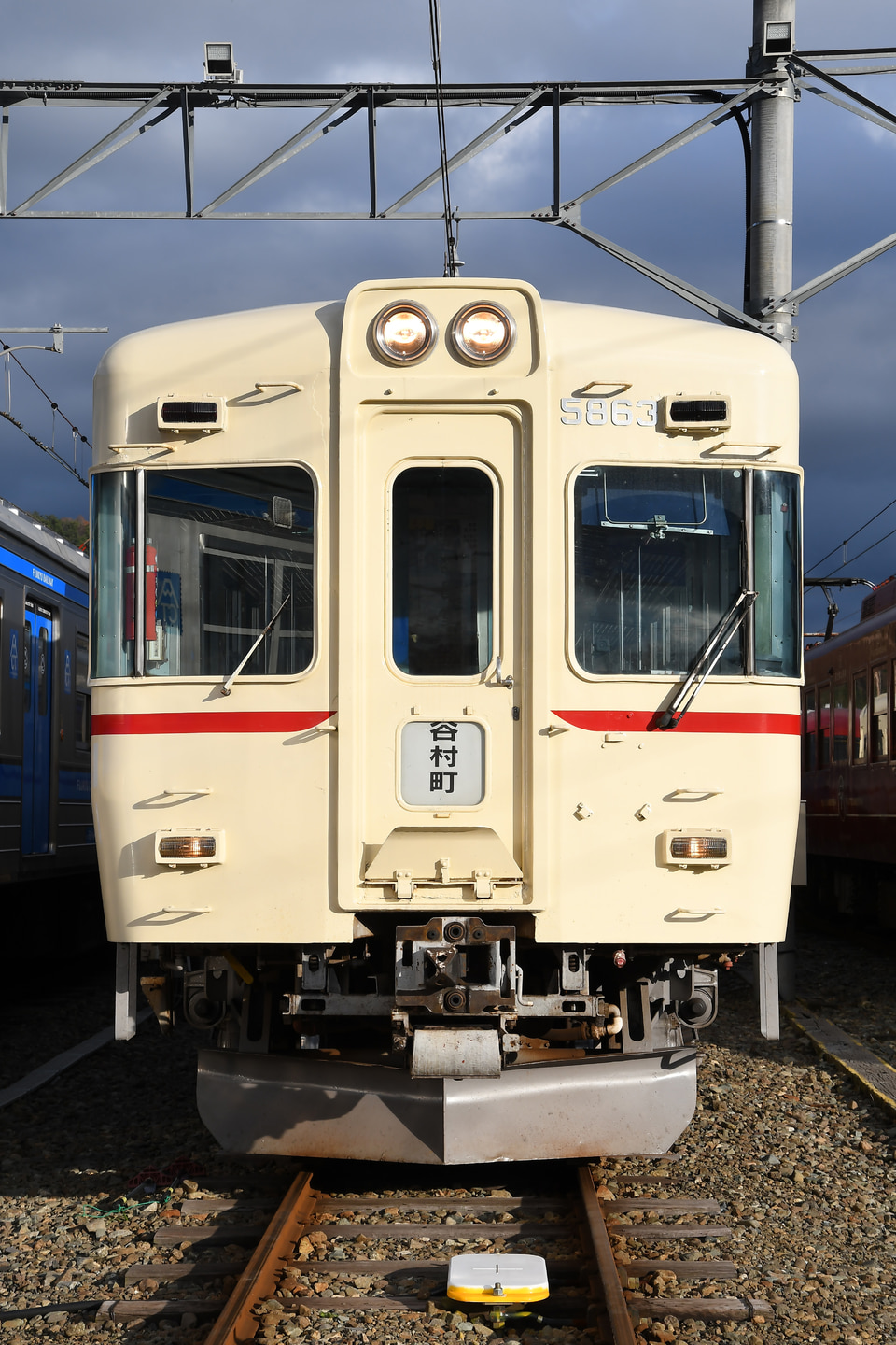 富士急1000系1001F<br class="br-sp" />(1001編成)の写真