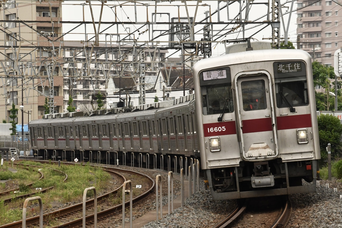 東武鉄道 南栗橋車両管区春日部支所 10000系 11605F