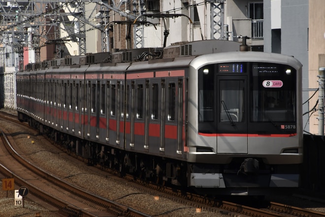 元住吉検車区5050系5178Fを武蔵小杉駅で撮影した写真