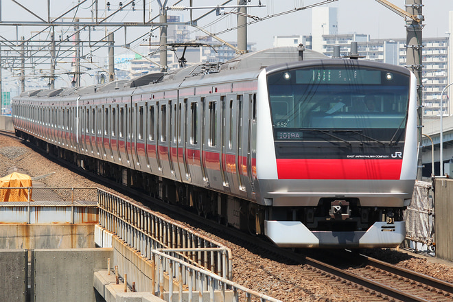 京葉車両センターE233系ケヨF52編成を舞浜駅で撮影した写真