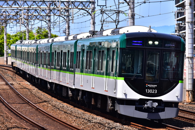 寝屋川車庫13000系13023Fを大和田駅で撮影した写真