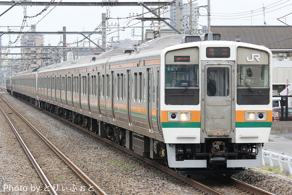 JR東211系タカB4編成<br class="br-sp" />(タカB4)の写真