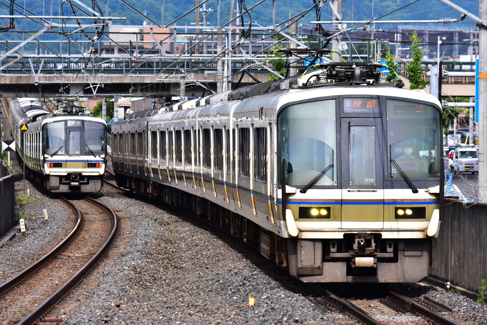 JR西221系K13編成の写真