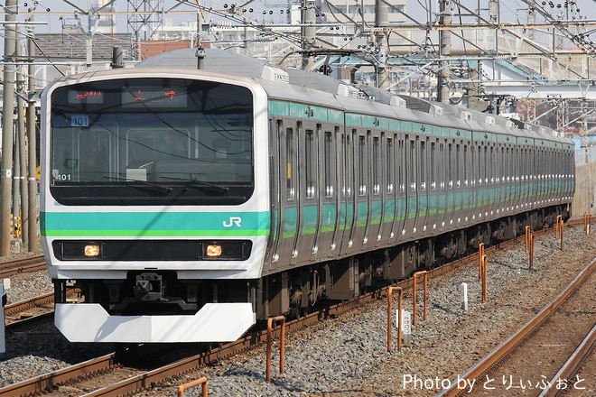 松戸車両センターE231系マト101編成を馬橋駅で撮影した写真