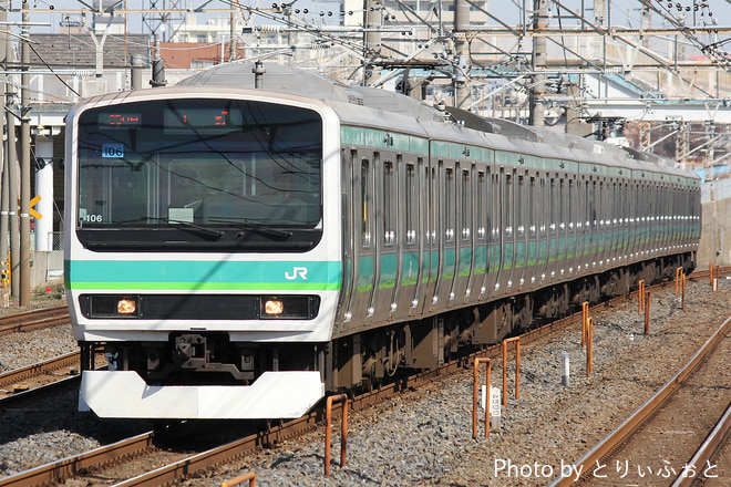 松戸車両センターE231系マト106編成を馬橋駅で撮影した写真