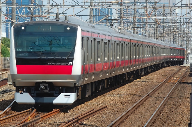 京葉車両センターE233系ケヨ513編成を新習志野駅で撮影した写真