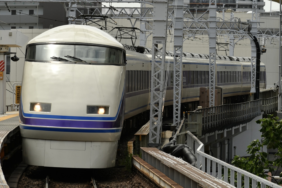 東武鉄道  100系 