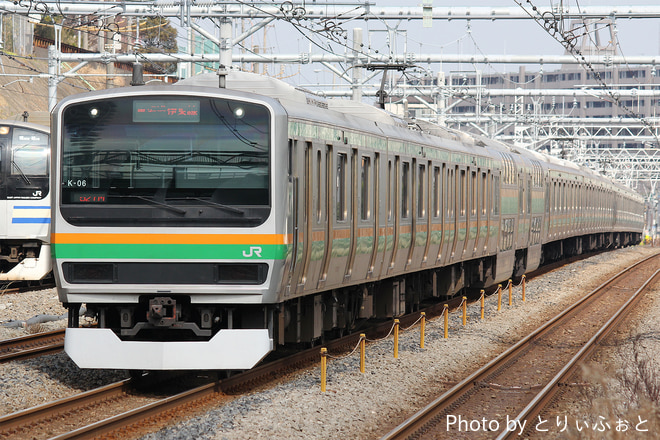 国府津車両センターE231系コツK-06編成を新子安駅で撮影した写真