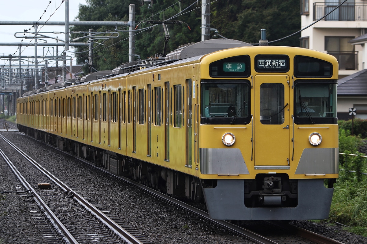 西武鉄道 南入曽車両基地 新2000系 2061F