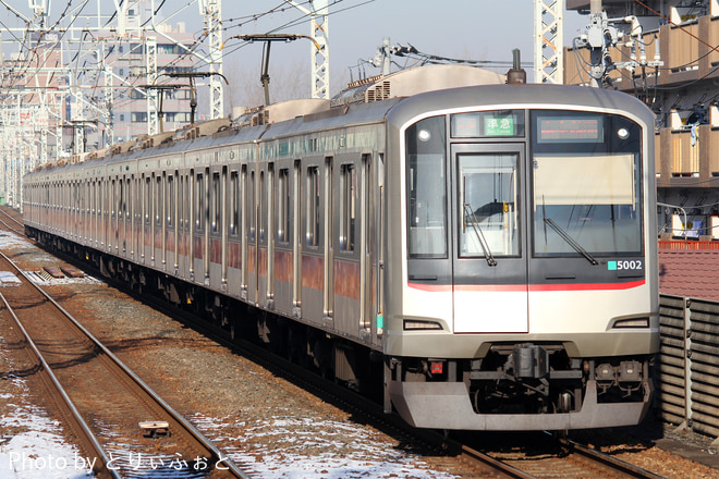 長津田検車区5000系5102Fを五反野駅で撮影した写真