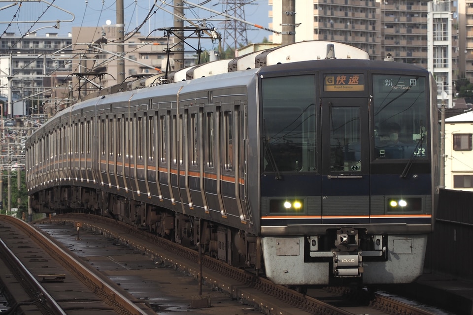 JR西207系S23編成の写真