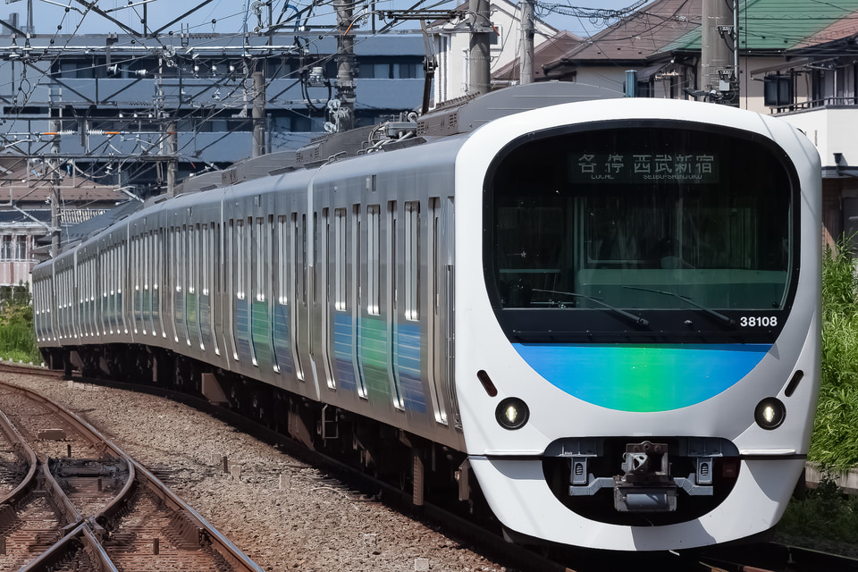 西武30000系38108F<br class="br-sp" />(38108編成)の写真