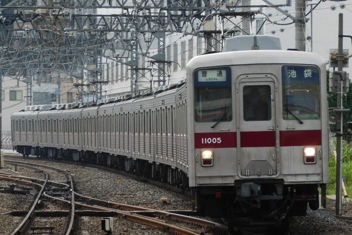 東武鉄道 森林公園検修区 10000系 11005F