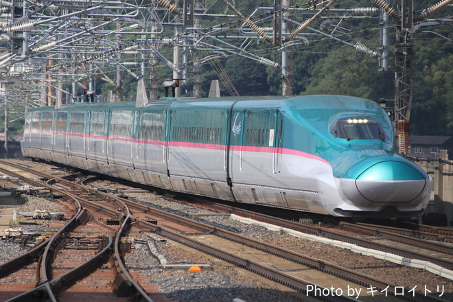 新幹線総合車両センターE5系U17編成を福島駅で撮影した写真