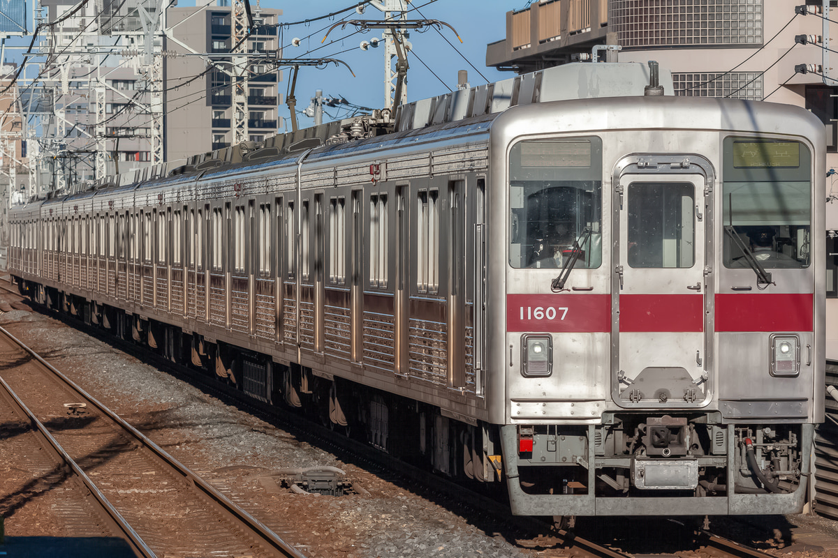 東武鉄道  10000系 11607F