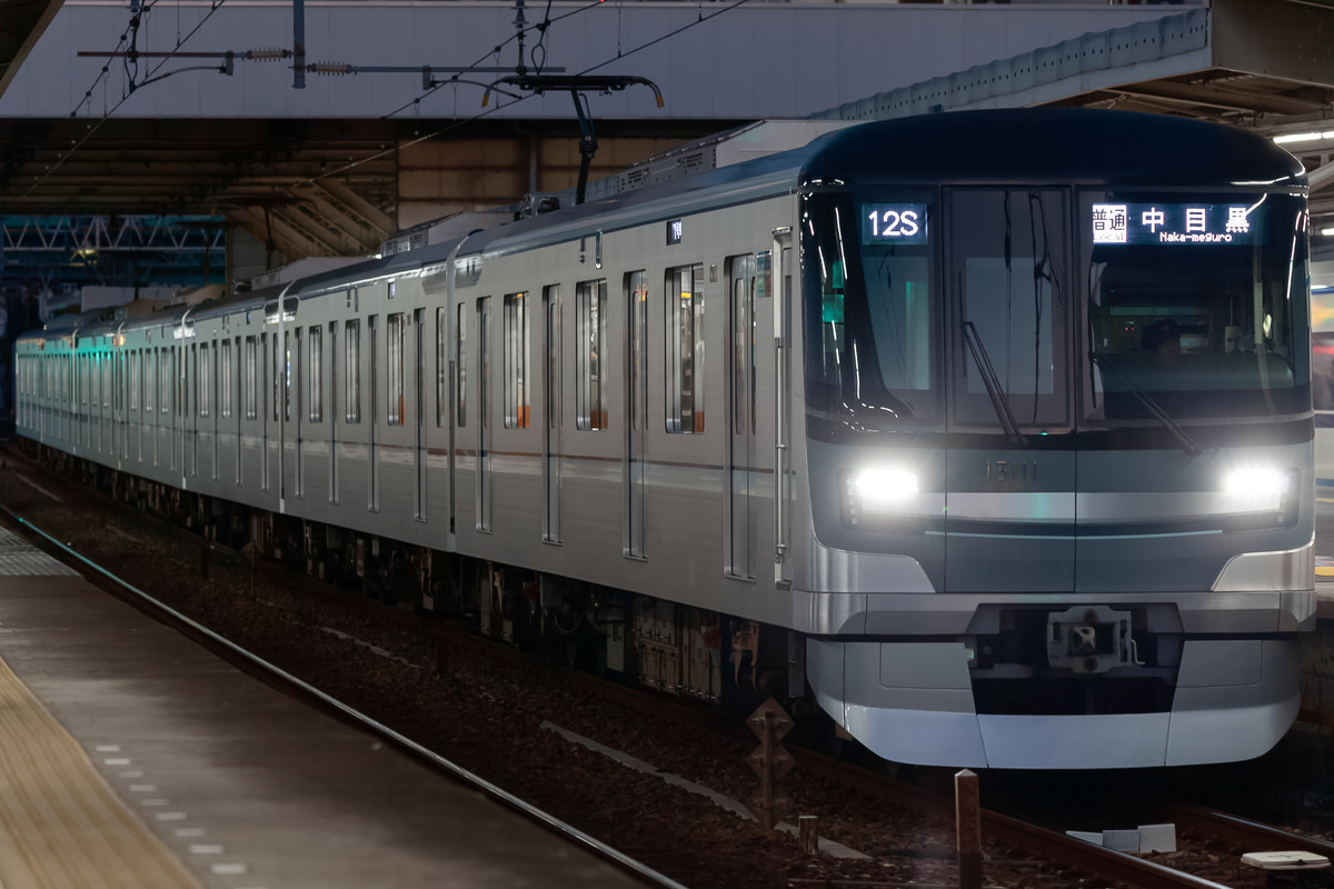 東京メトロ  13000系 13111F