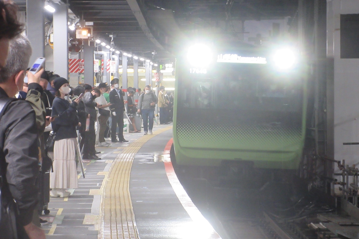 JR東日本 東京総合車両センター本区 E235系 トウ38編成