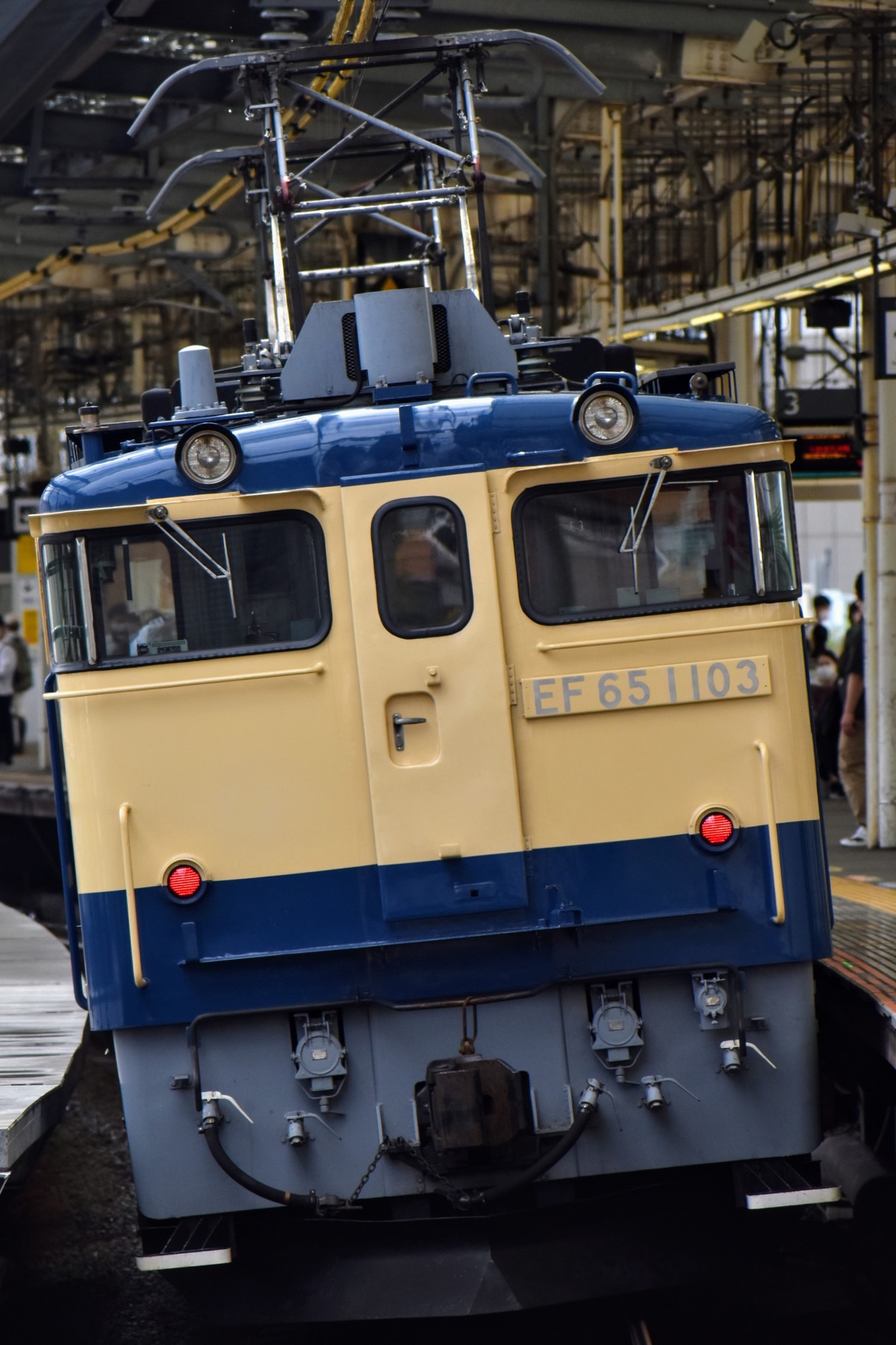 JR東日本 尾久車両センター EF65 1103