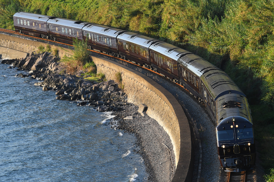 JR九DF200形DF200-7000の写真