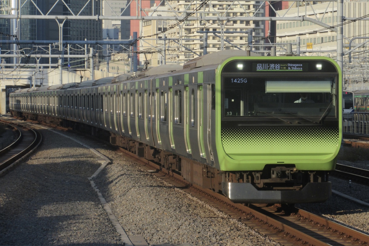 JR東日本 東京総合車両センター本区 E235系 トウ13編成