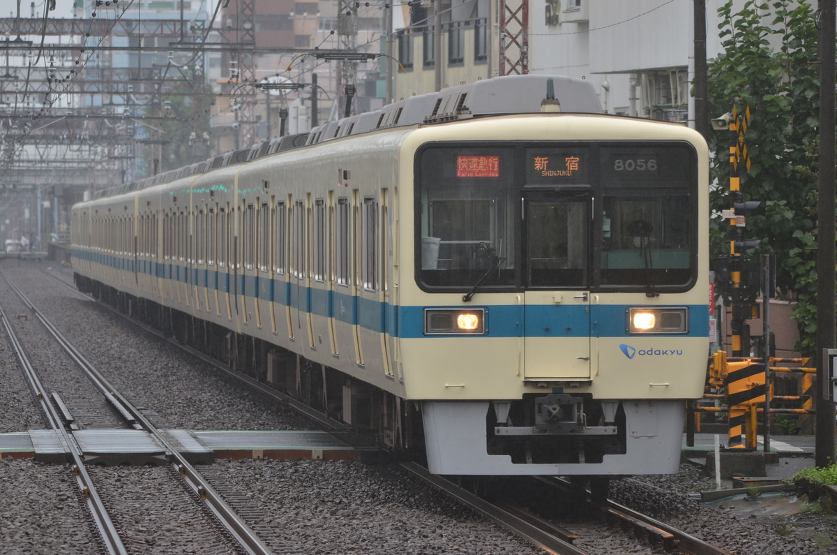 小田急電鉄  8000形 8056F+8256F