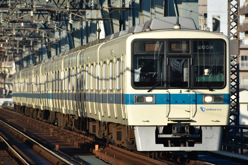 小田急8000形8059×4<br class="br-sp" />(8059F)(8059編成)の写真