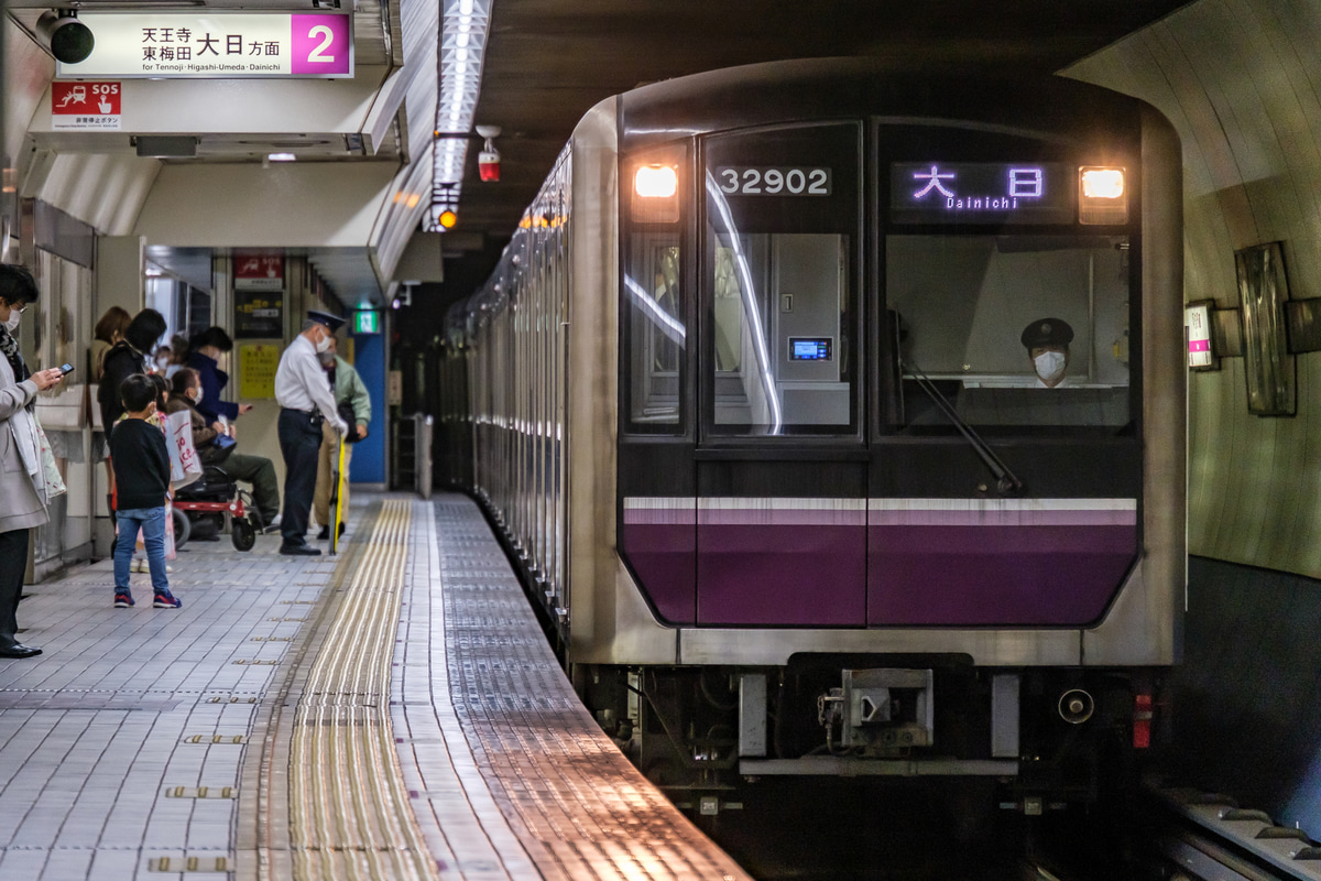 大阪市高速電気軌道 大日検車場 30000系 32602F