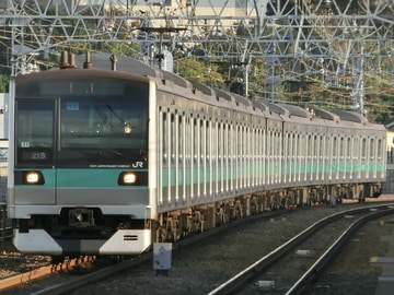 JR東日本 松戸車両センター本区 E233系2000番台 マト11編成