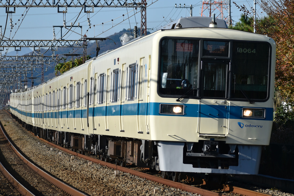 小田急8000形8064×4<br class="br-sp" />(8064F)(8064編成)の写真