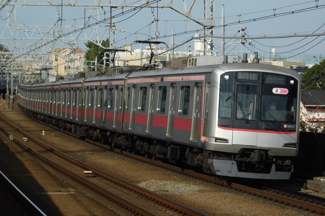 5050系 5157F の写真 |鉄道写真投稿サイトTrain-Directory