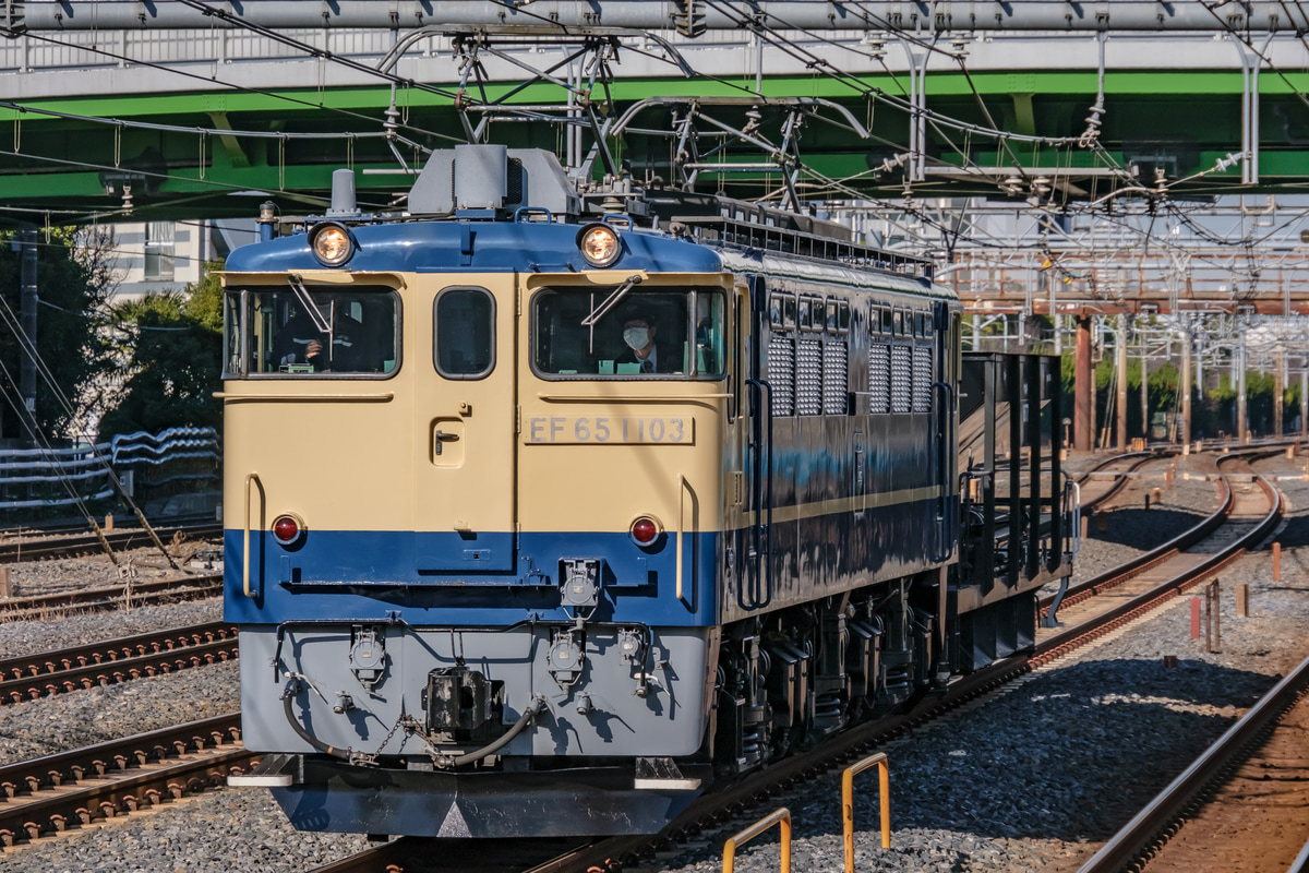 JR東日本 尾久車両センター EF65 1103