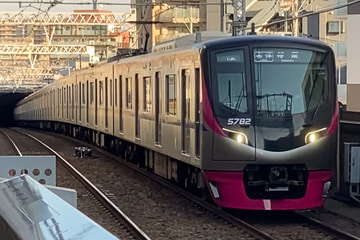 京王電鉄  5000系 5731F