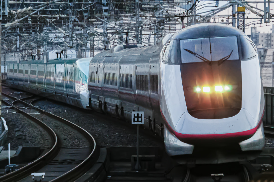 JR東E3系R21編成の写真