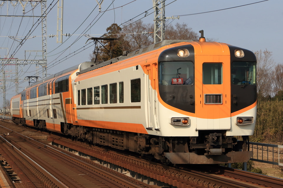 近鉄30000系V10の写真