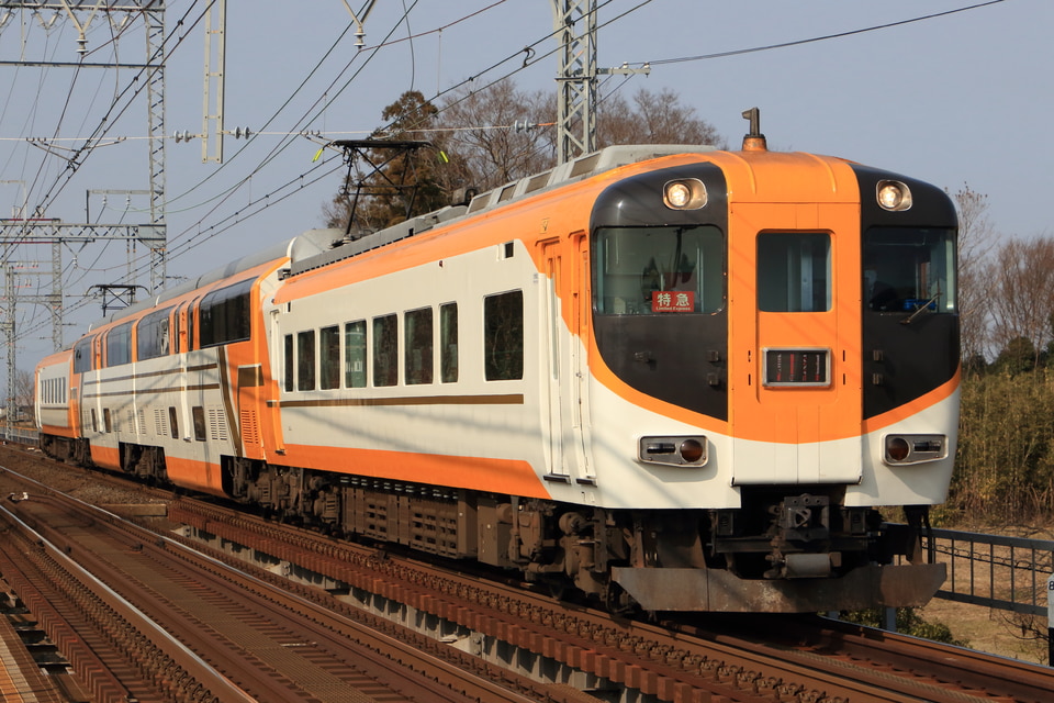 近鉄30000系V08の写真