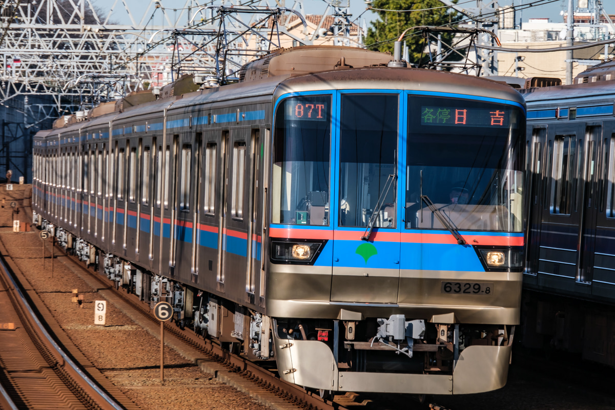 東京都交通局 志村車両検修場 6300形 6329F