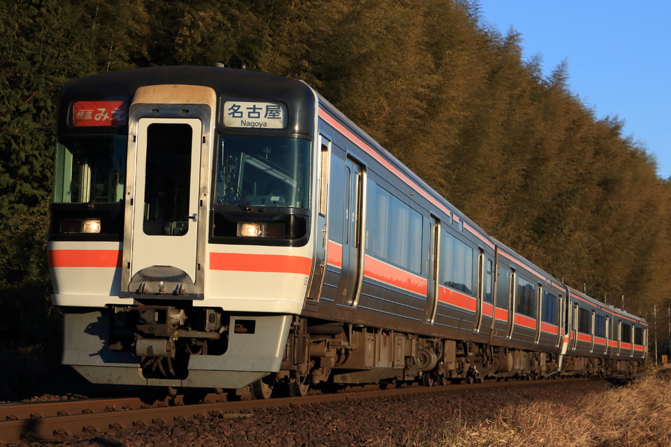 JR海キハ75形キハ75-2+キハ75-102の写真