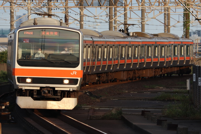 京葉車両センターE231系ケヨMU14編成を南船橋駅で撮影した写真