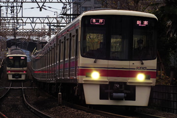 京王電鉄  8000系 8727f