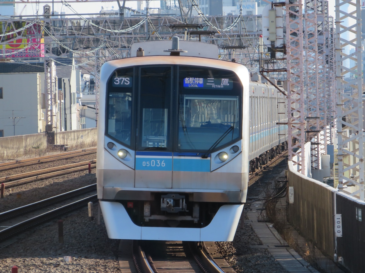 東京メトロ 深川検車区 05系 05-136F