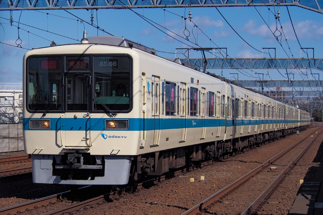 大野総合車両所8000形8266×6を和泉多摩川駅で撮影した写真