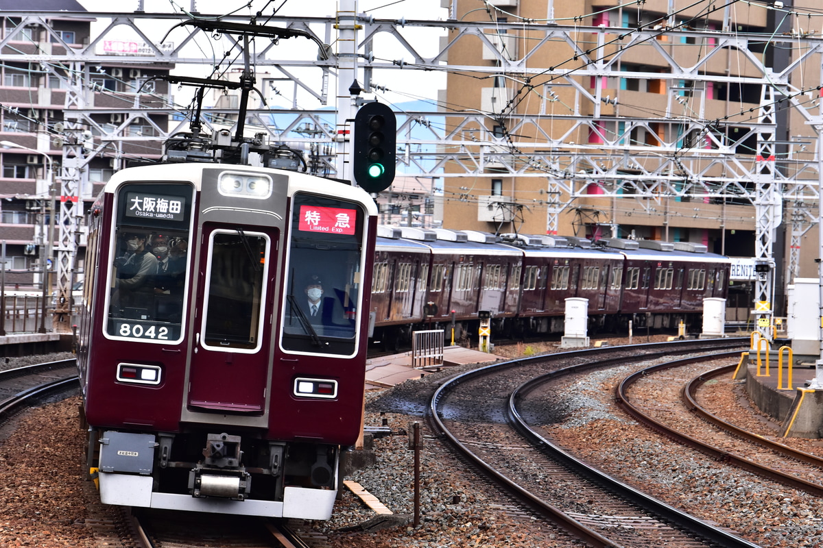 阪急電鉄 西宮車庫 8000系 8042F
