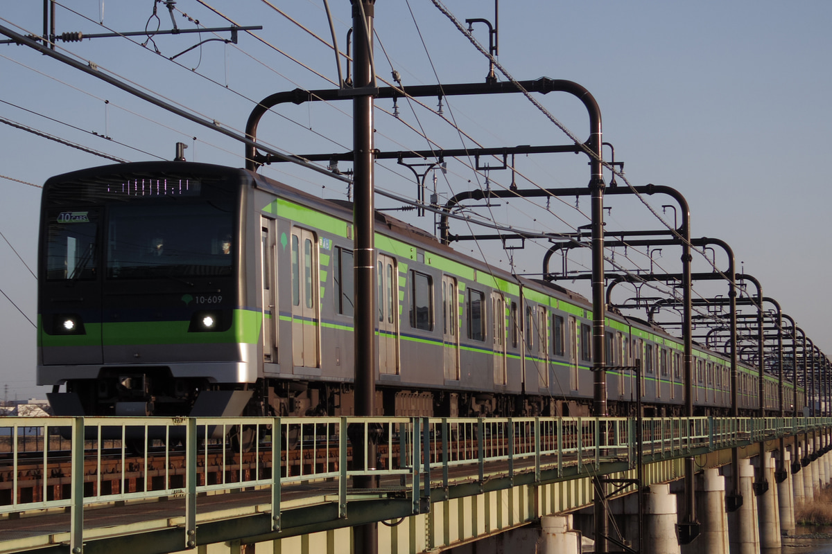 東京都交通局  10‐300型 10-600F