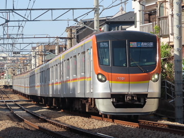 東京メトロ  17000系 17001F