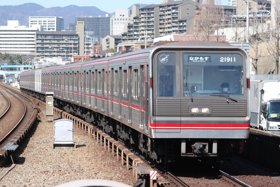 ていページ ニコン 20mm 2.8D 105mm 2.8 D 35-70mm 2.8 D レンズ(単焦点)