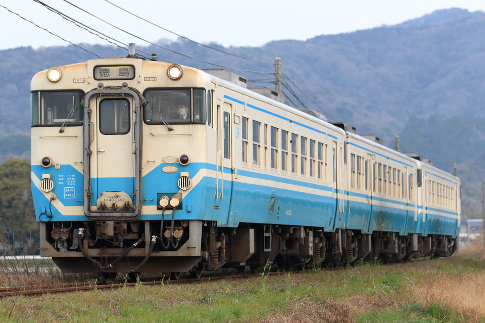 JR四キハ40形キハ40-2142の写真