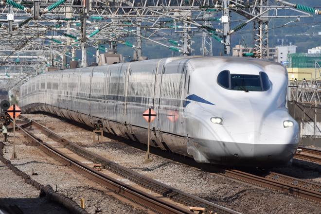 大井車両基地N700S系J13編成を小田原駅で撮影した写真