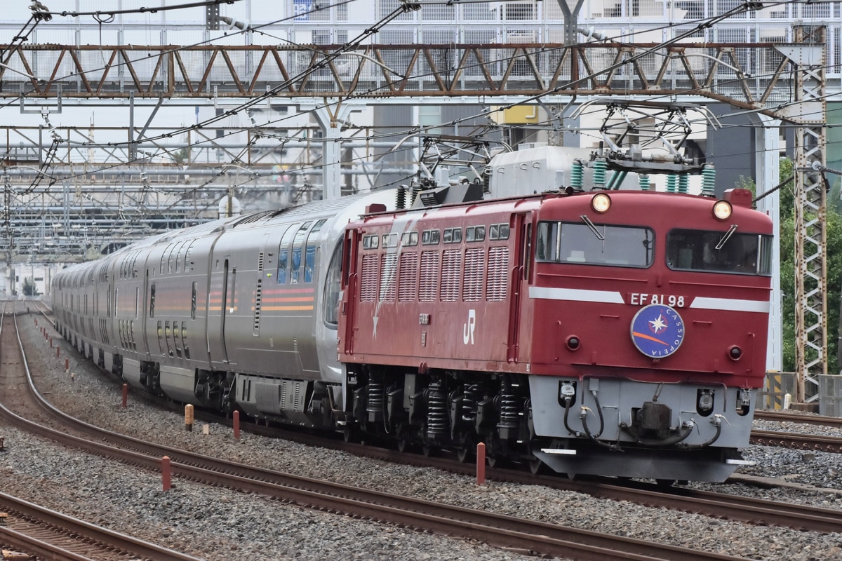 JR東日本 尾久車両センター EF81 EF81-98