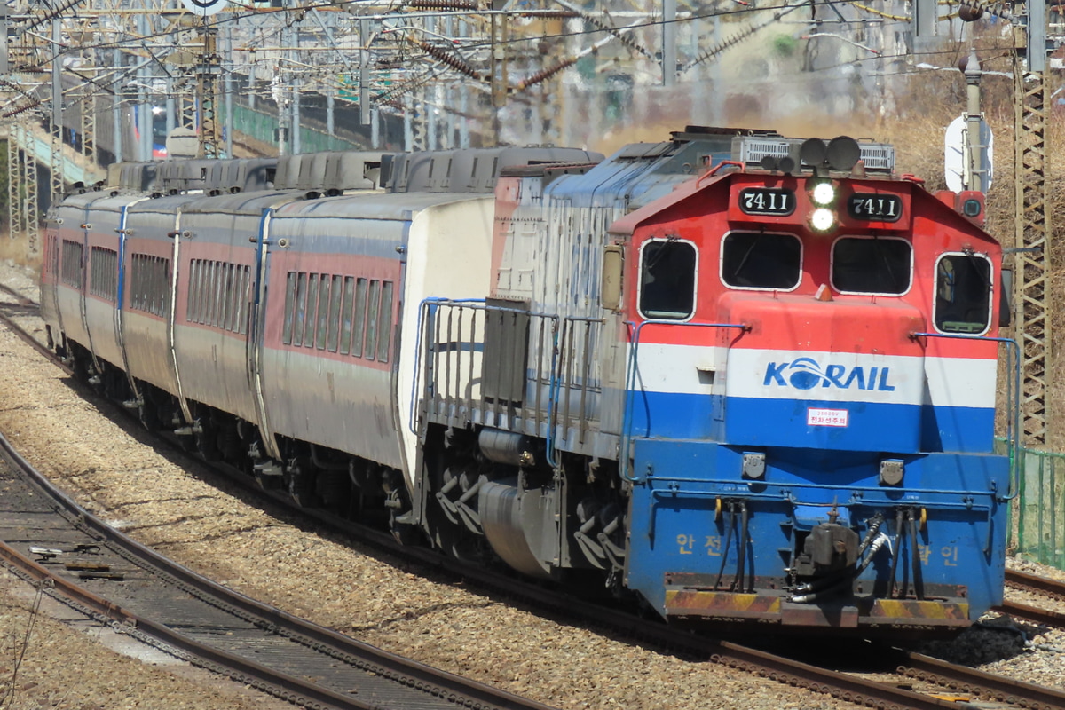 韓国鉄道公社  7400形 7411