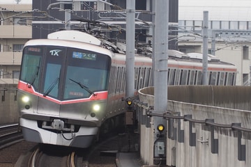 首都圏新都市鉄道 つくばエクスプレス総合基地 TX-2000系 TX-2170F